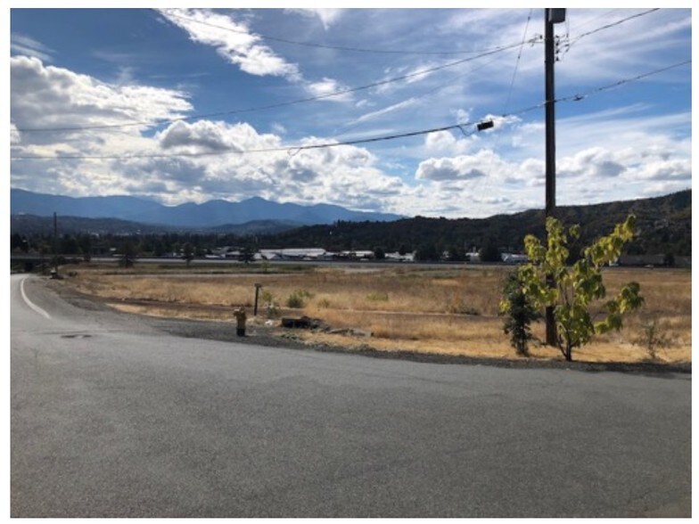 More Photos Of 2100 Scoville Rd, Grants Pass Land For Sale