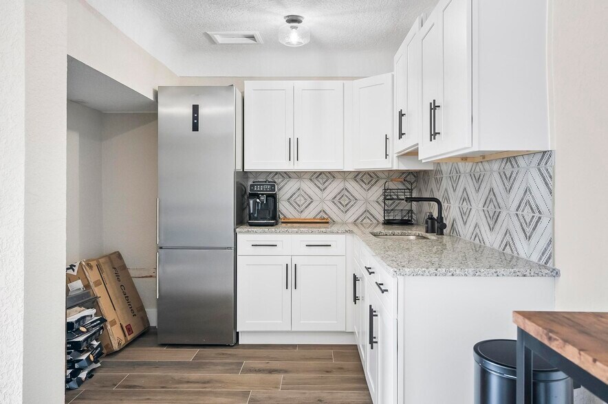 More Photos Of 2360 E Moody Blvd, Bunnell Industrial For Sale