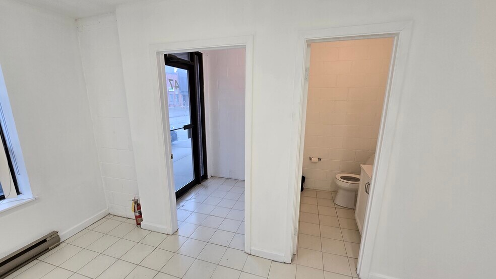 More Photos Of 101 Freshway Dr, Vaughan Flex For Sale