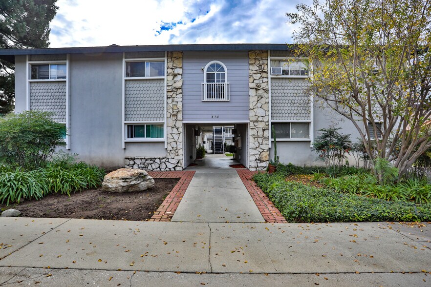 More Photos Of 310 W Mountain View Ave, Glendora Apartments For Sale