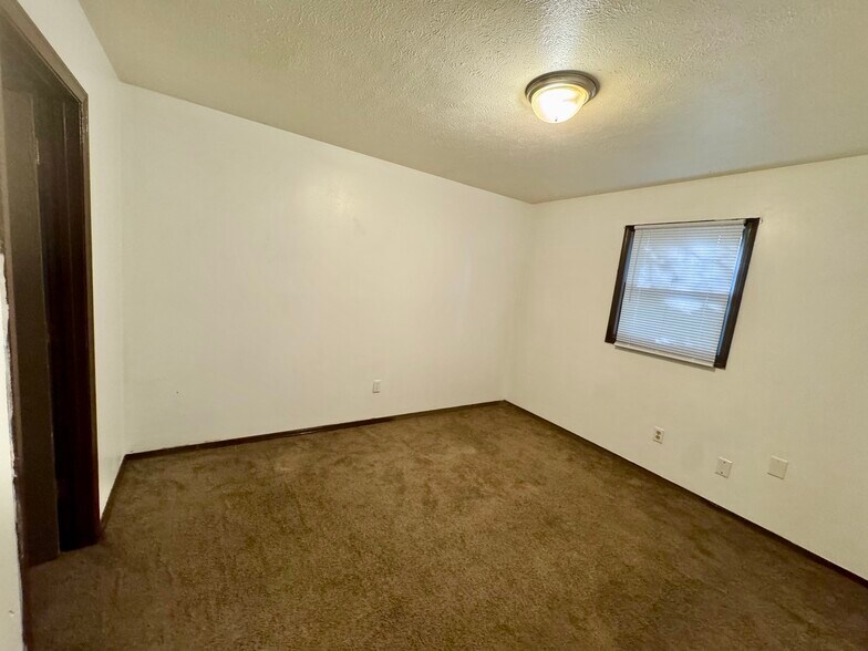 More Photos Of , Cahokia Multifamily For Sale