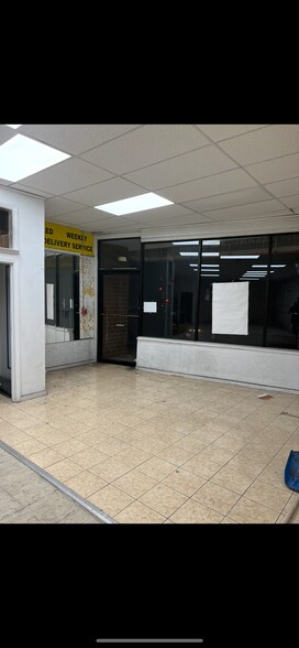 Primary Photo Of 881-889 Main St, Winchester Storefront Retail Office For Lease