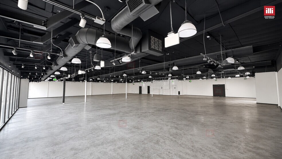 More Photos Of 12020 Victory Blvd, North Hollywood Freestanding For Lease