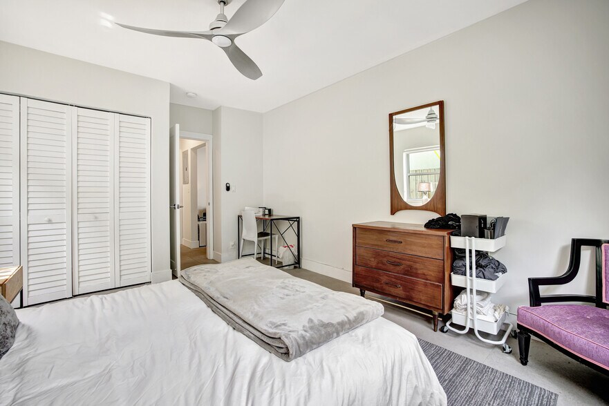 More Photos Of 625 NE 13th Ave, Fort Lauderdale Multifamily For Sale