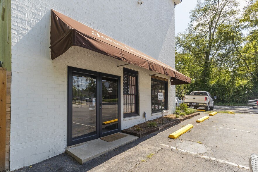 Primary Photo Of 422 Acklen Park Dr, Nashville Apartments For Lease