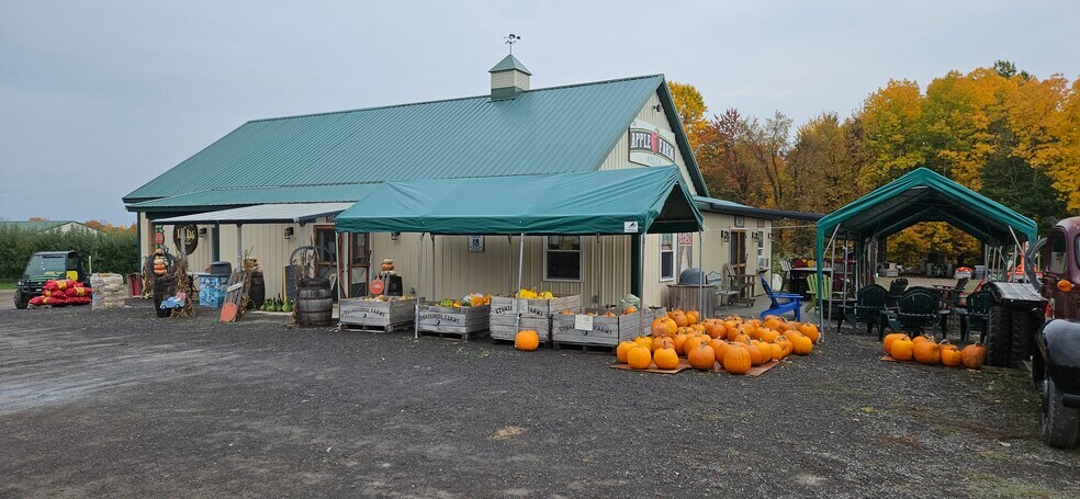 More Photos Of 5630 Norris Rd, North Rose General Retail For Sale