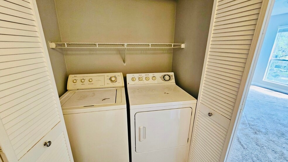 More Photos Of 115 112th Ave NE, Saint Petersburg Specialty For Sale