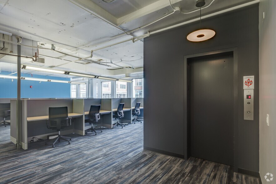 Primary Photo Of 225 W Superior St, Chicago Office For Lease