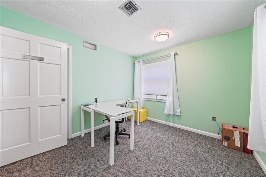 More Photos Of 111 Scott St, Melbourne Office For Sale