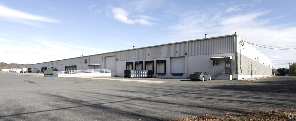 More Photos Of 114 Melrich Rd, Cranbury Warehouse For Lease