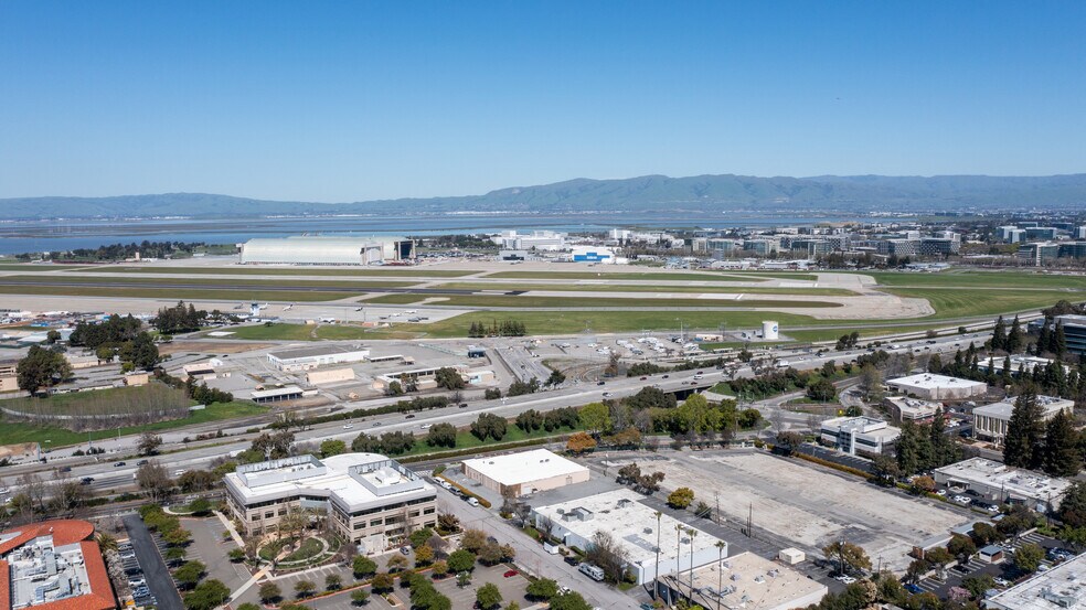 More Photos Of 411-415 Fairchild Dr, Mountain View Warehouse For Lease