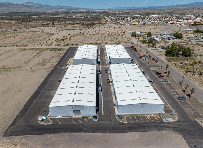 More Photos Of 4081 S Arcadia Ln, Fort Mohave Warehouse For Lease