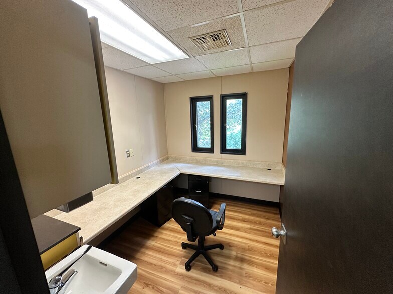 More Photos Of 106 Nate Whipple Hwy, Cumberland Office For Lease