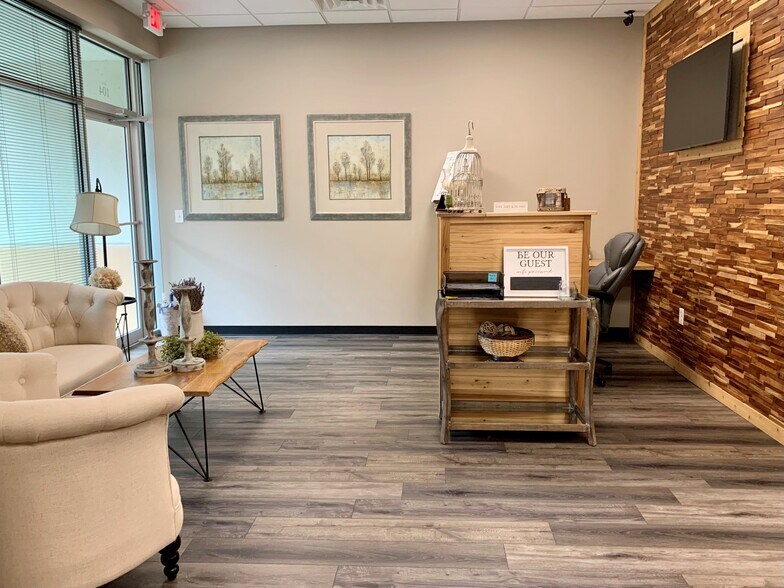 More Photos Of 1935 Vaughn Rd NW, Kennesaw Light Distribution For Lease