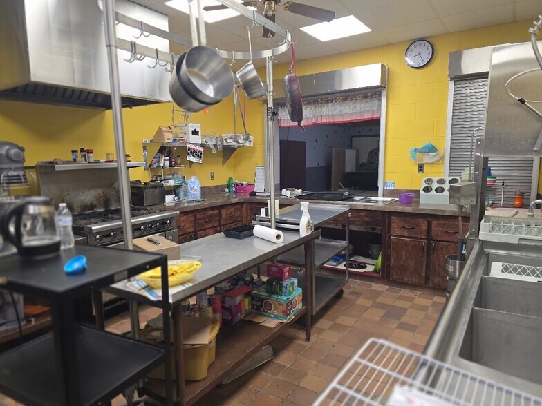 More Photos Of 1006 Ayers JCT Rd, Charlotte Schools For Sale
