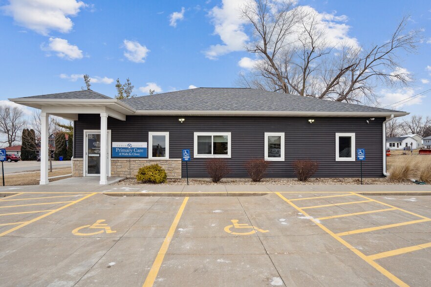 More Photos Of 131 Main E st, Shellsburg Medical For Sale