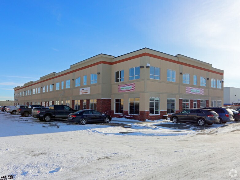 Primary Photo Of 11315-11349 174th St NW, Edmonton Light Distribution For Sale