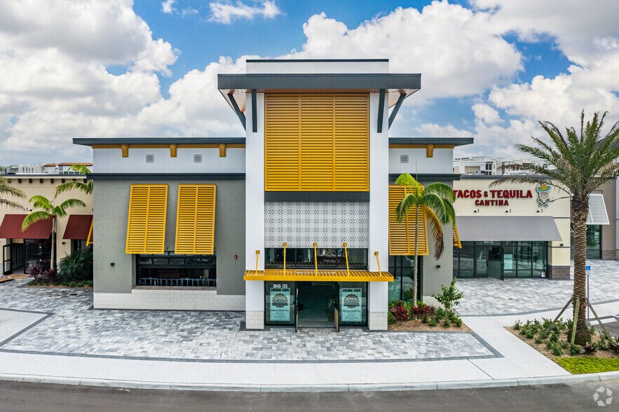 More Photos Of 8845 Founders Square Dr, Naples Storefront For Lease