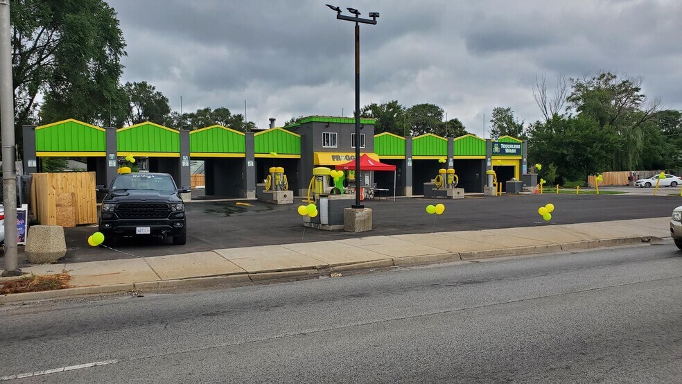 Primary Photo Of 801 W Roosevelt Rd, Maywood Carwash For Sale