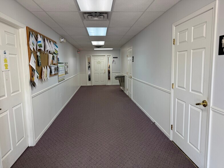 More Photos Of 2235 E Mitchell Rd, Petoskey Office For Sale