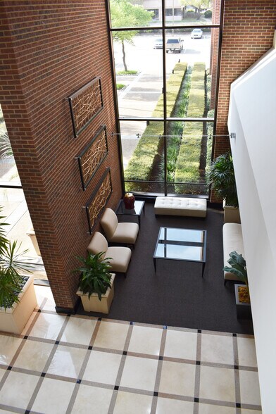 More Photos Of 5800 Campus Circle Dr E, Irving Office For Lease