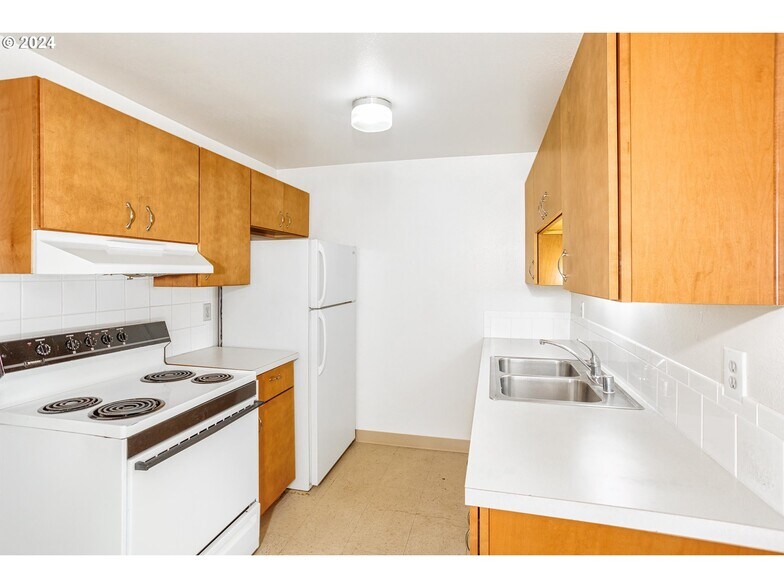 More Photos Of 4311 Plomondon St, Vancouver Apartments For Sale