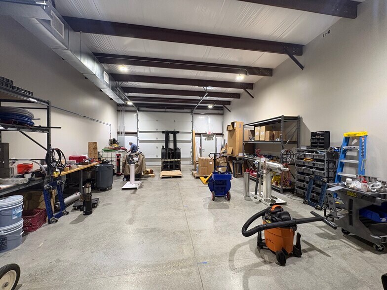 More Photos Of 395-397 Park Ave, Youngsville Industrial For Lease