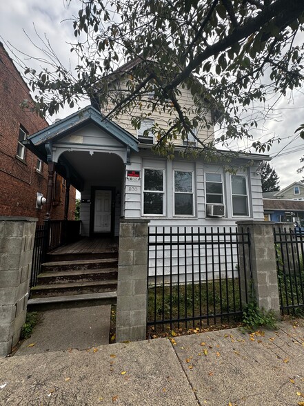 Primary Photo Of 800 George St, New Haven Apartments For Sale