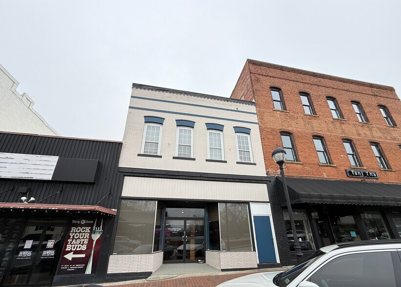 More Photos Of 25 E Main St, Buford Office For Sale