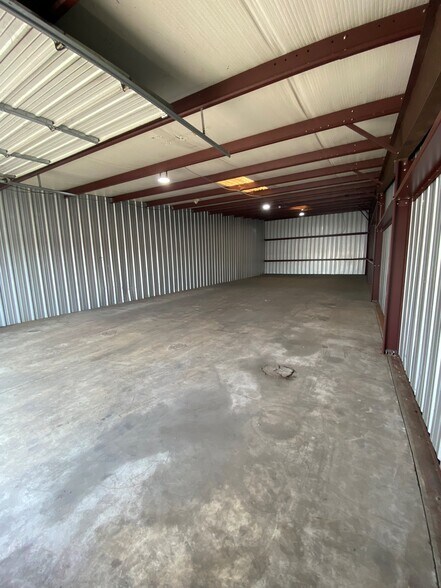 More Photos Of 16261 Hollister St, Houston Unknown For Lease