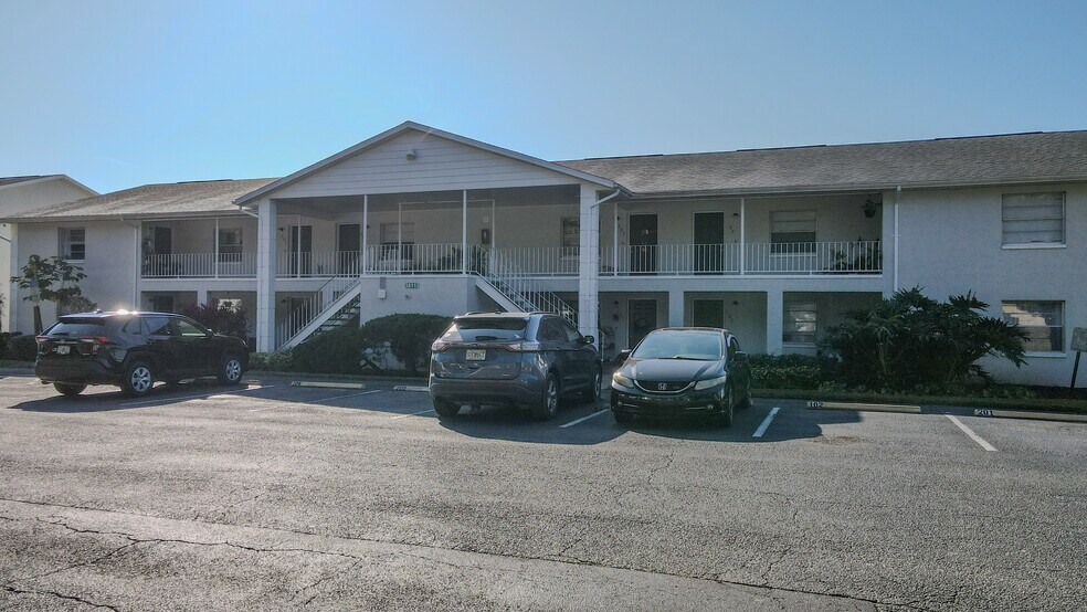 More Photos Of 38112 Townview Ave, Zephyrhills Apartments For Sale