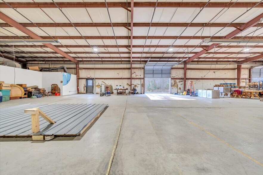 More Photos Of 81 5th Ave, Collinsville Manufacturing For Sale