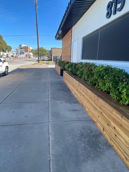 More Photos Of 815 Pennsylvania Ave, Fort Worth Medical For Lease