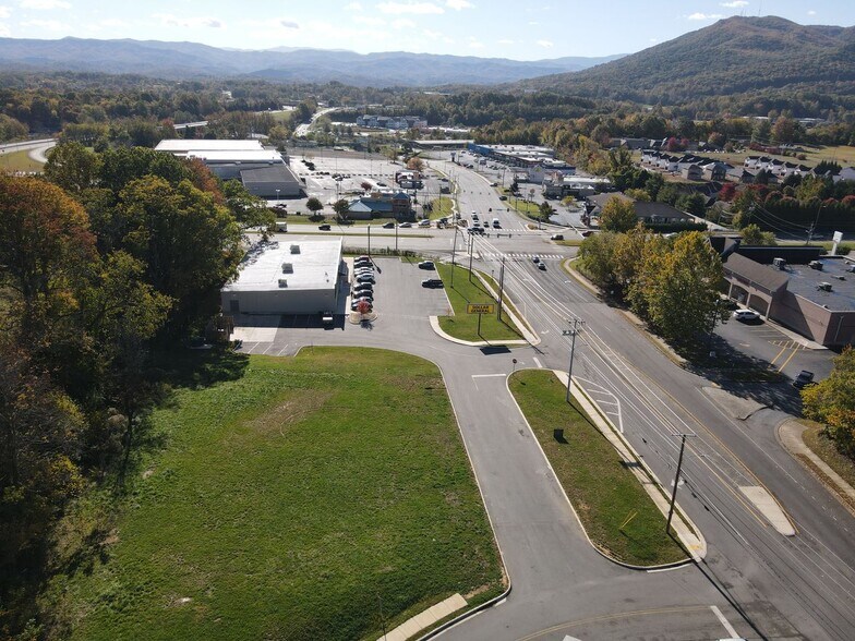 More Photos Of 100 E Highland Rd, Johnson City Land For Sale