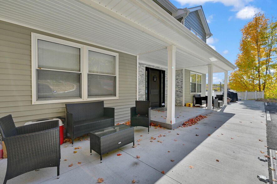 More Photos Of , Jefferson Valley Unknown For Sale