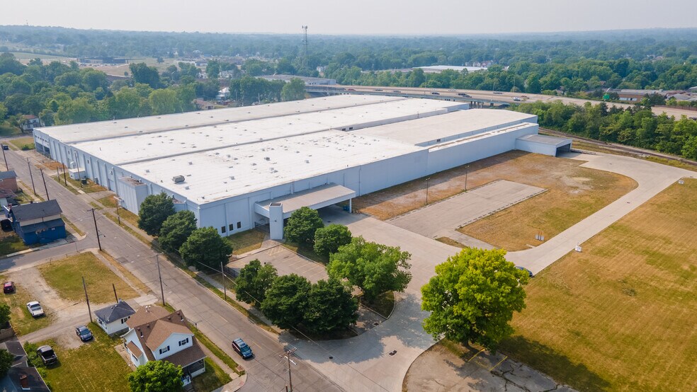 More Photos Of 2333 Mccall St, Dayton Warehouse For Lease