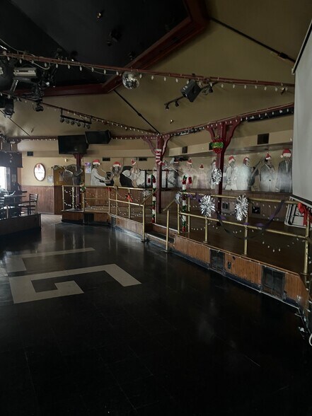 More Photos Of 1100 Grove Rd, Pittsburgh Restaurant For Sale