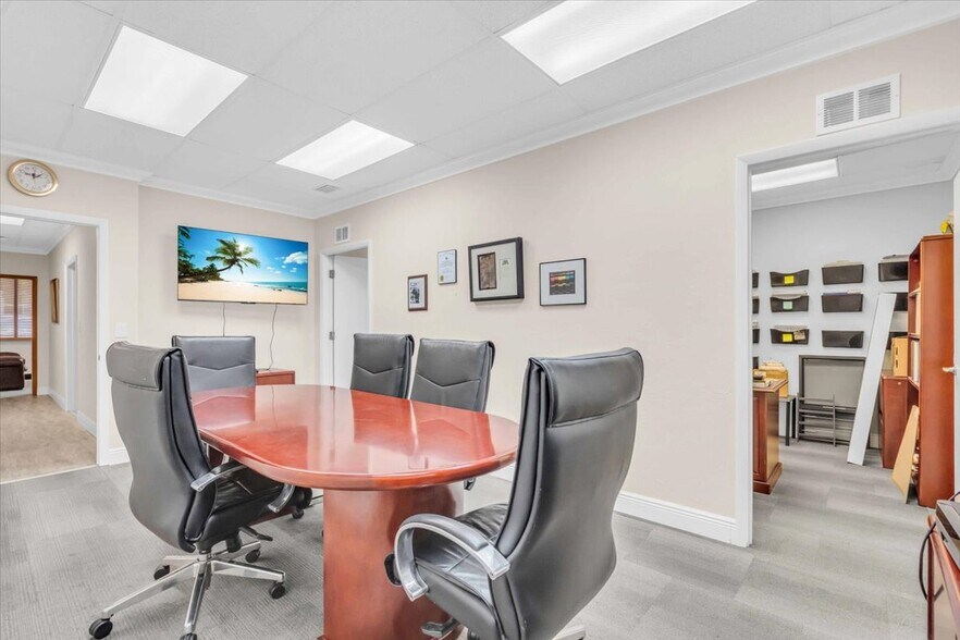 More Photos Of 3949 Evans Ave, Fort Myers Medical For Sale