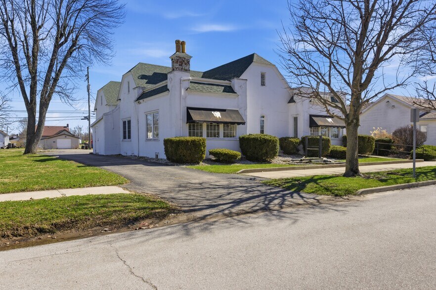More Photos Of 1910 Virginia Ave, Connersville Healthcare For Sale