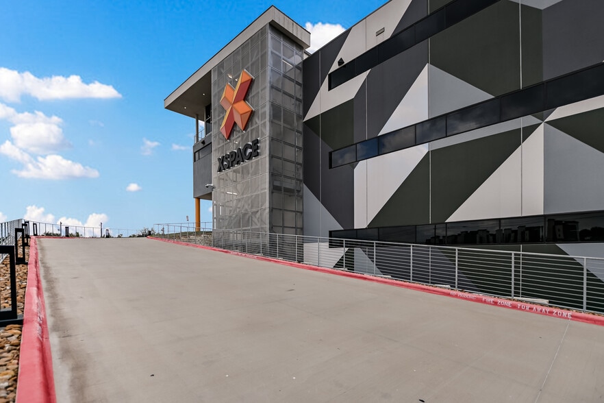 More Photos Of 4229 North FM 620, Austin Flex For Sale