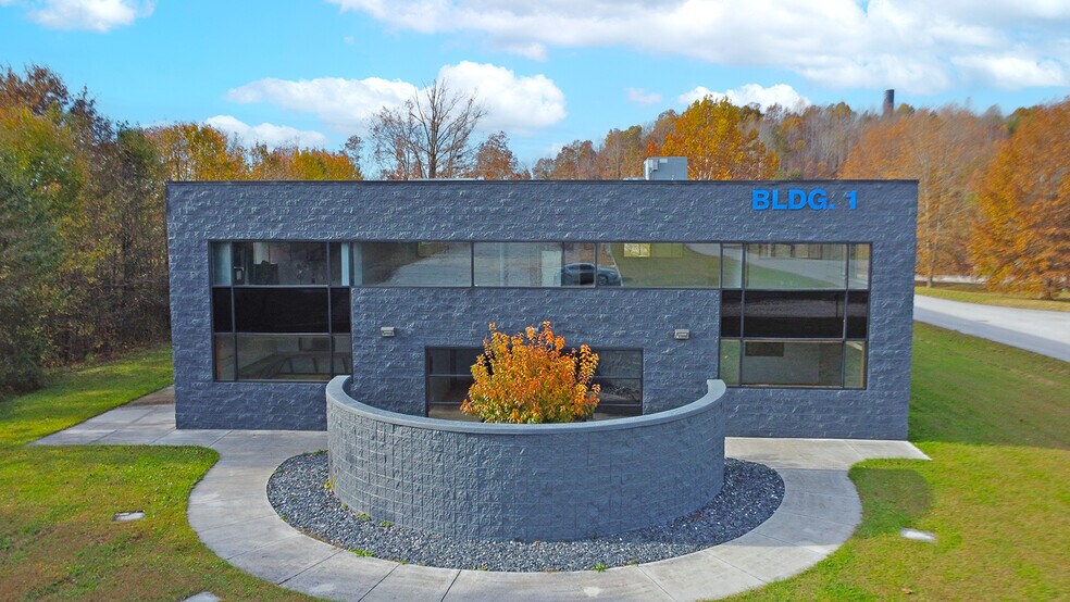 More Photos Of 87 Carpenter Dr, Annville Warehouse For Sale