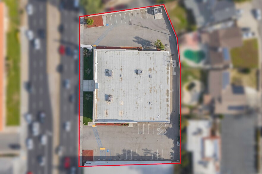 More Photos Of 3601 Ming Ave, Bakersfield Freestanding For Lease