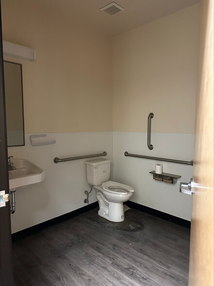 More Photos Of 3673 S Bullard Ave, Goodyear Warehouse For Lease