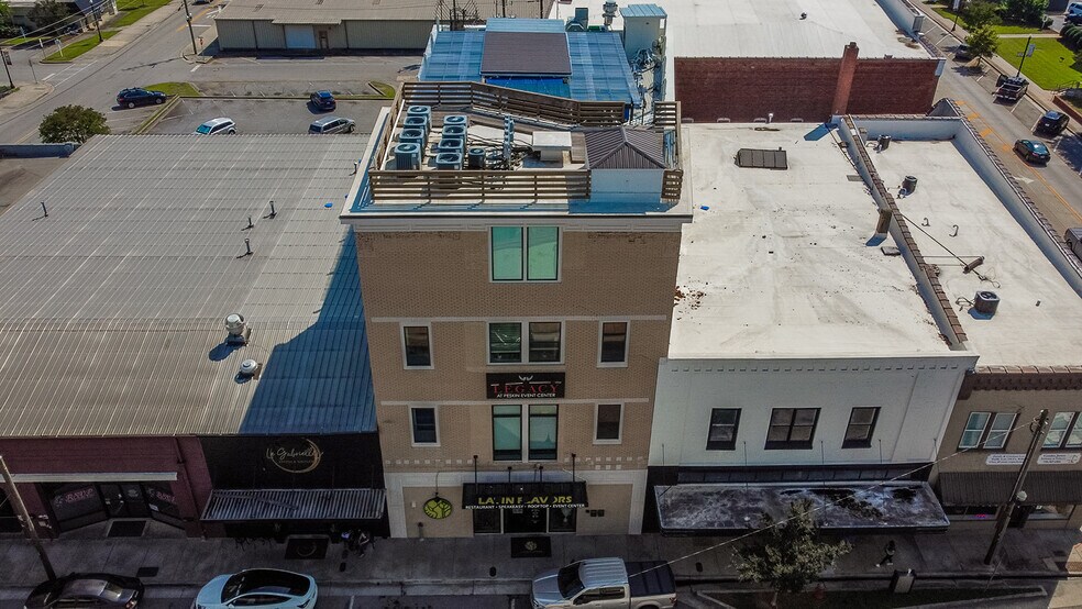 More Photos Of 21 E Athens St, Winder General Retail For Sale