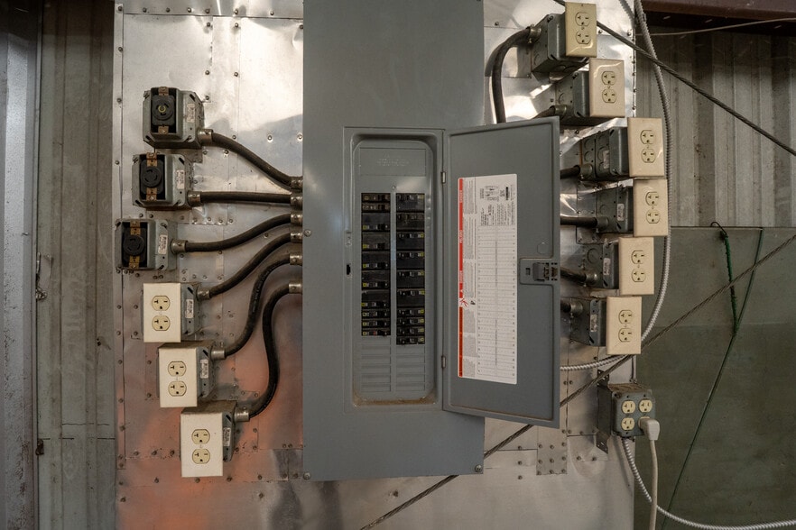 More Photos Of 78 Masters Dr, Saint Augustine Warehouse For Lease