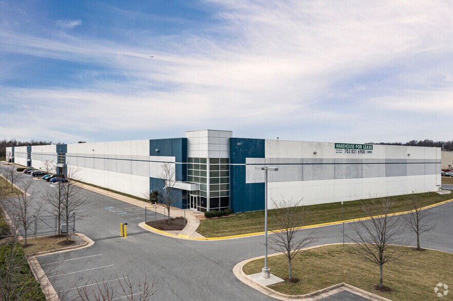 Primary Photo Of 321 Apple Valley Rd, Winchester Warehouse For Lease