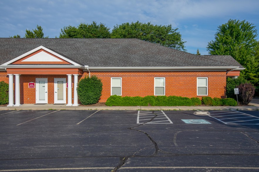 Primary Photo Of 939-971 Worthington Woods Loop Rd, Columbus Medical For Sale