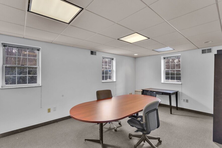 More Photos Of 1108 Ohio River Blvd, Sewickley Office For Sale