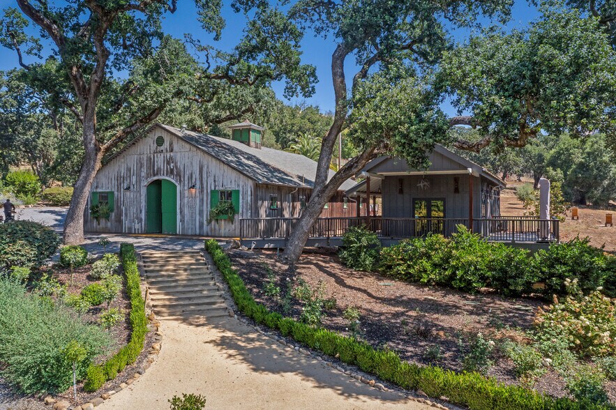 More Photos Of 125 Cristo Ln, Santa Rosa Specialty For Sale