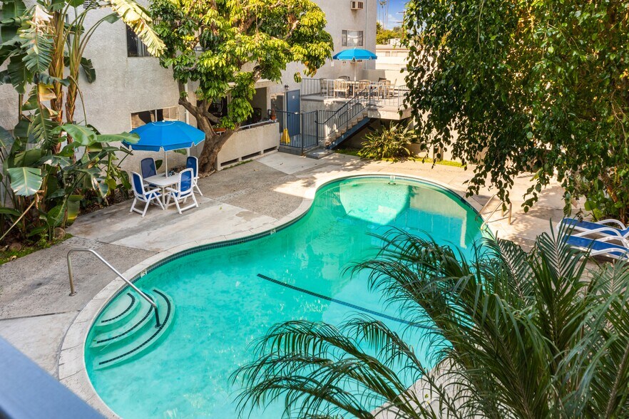 More Photos Of 13951 Moorpark St, Sherman Oaks Apartments For Sale